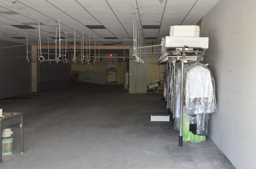 More Photos Of 3305 Bayshore Rd, Cape May Storefront For Lease