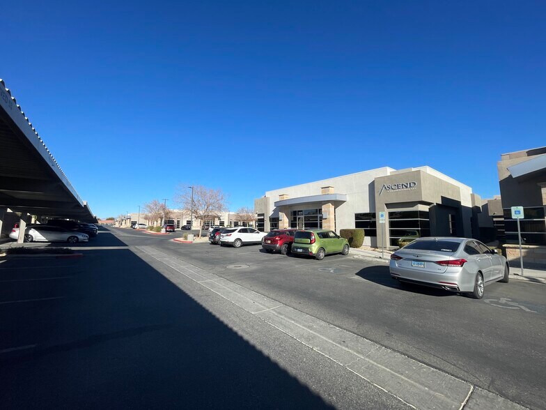 More Photos Of 5225 S Durango Dr, Las Vegas Medical For Lease
