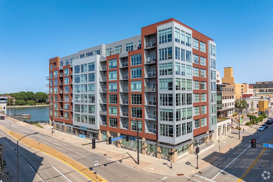 More Photos Of 115 E Walnut St, Green Bay Apartments For Lease