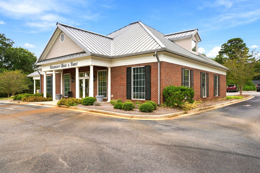 More Photos Of 2092 West Point Rd, Lagrange Bank For Sale