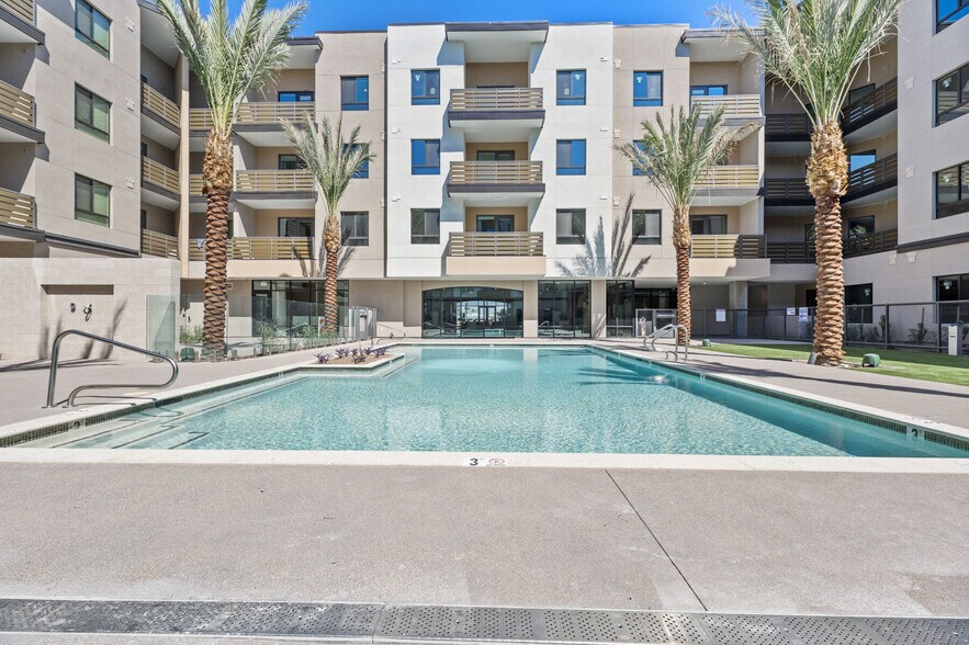 More Photos Of 2040-2060 N Scottsdale Rd, Scottsdale Apartments For Lease