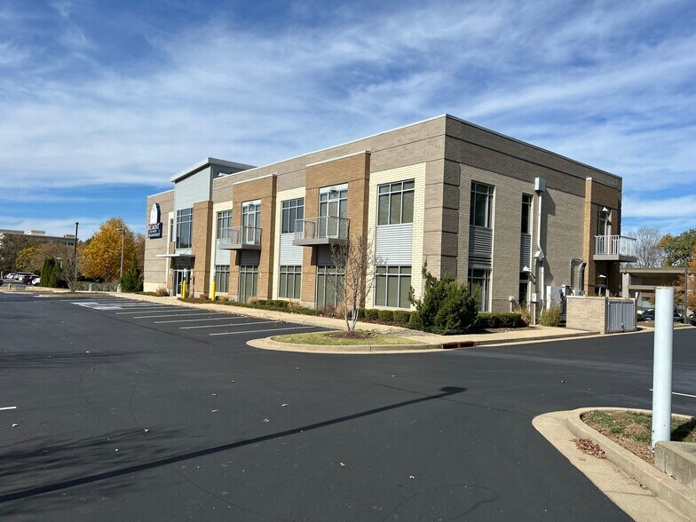 More Photos Of 310 Billingsly Ct, Franklin Medical For Sale