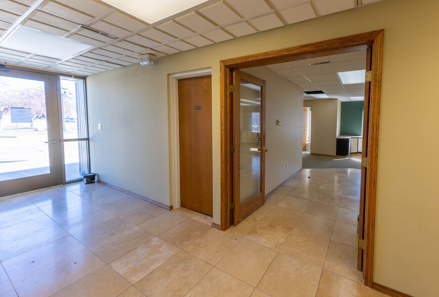 More Photos Of 303 W Superior St, Alma Storefront Retail Office For Sale