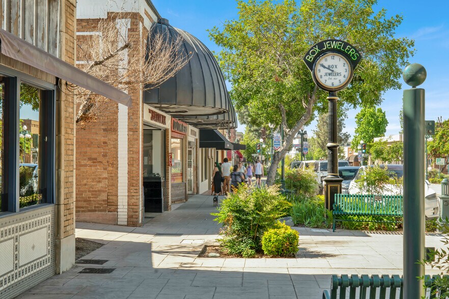 More Photos Of 506 S Myrtle Ave, Monrovia Storefront For Sale