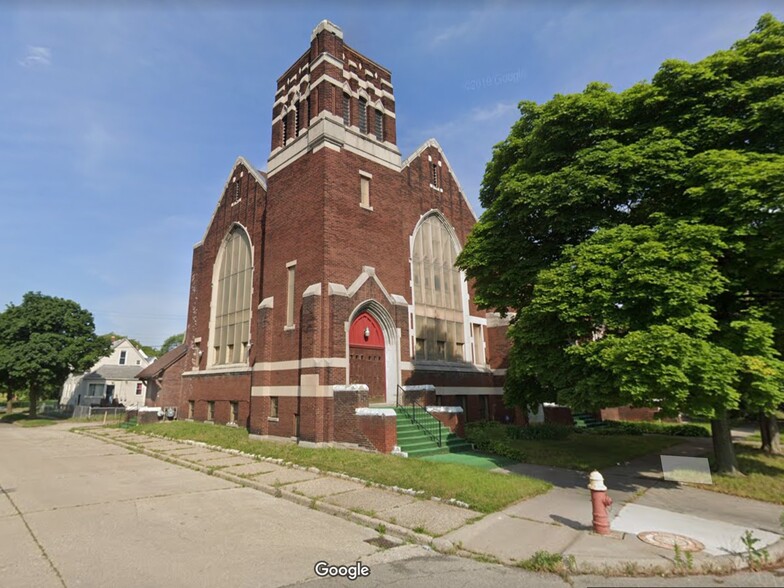 Primary Photo Of 4101 Helen St, Detroit Religious Facility For Sale