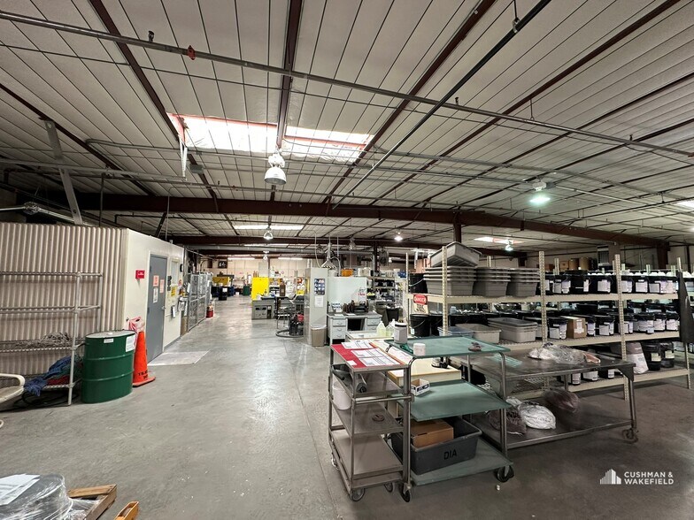 More Photos Of 4650 Venture Dr, Johnstown Warehouse For Lease