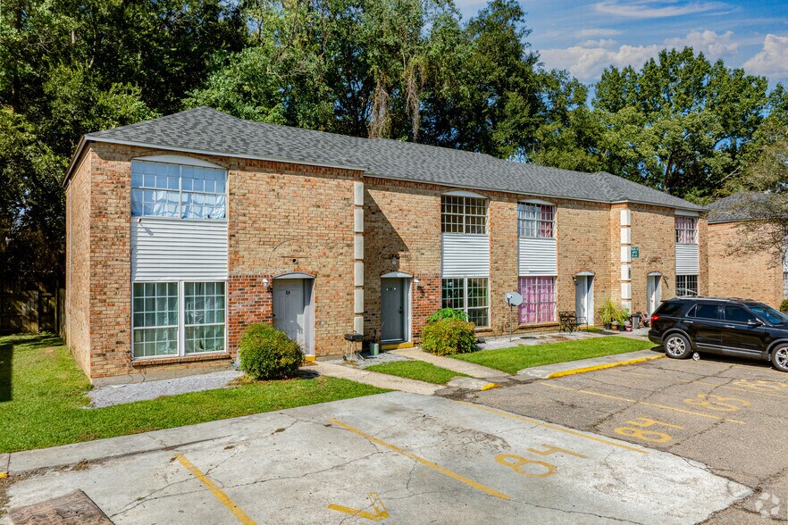 More Photos Of 1718 Boulevard De Province, Baton Rouge Multifamily For Sale