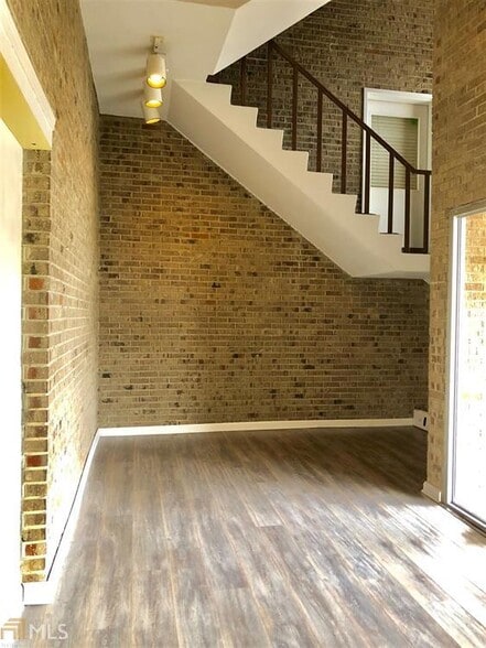 More Photos Of 2323 Main St, Tucker Loft Creative Space For Lease