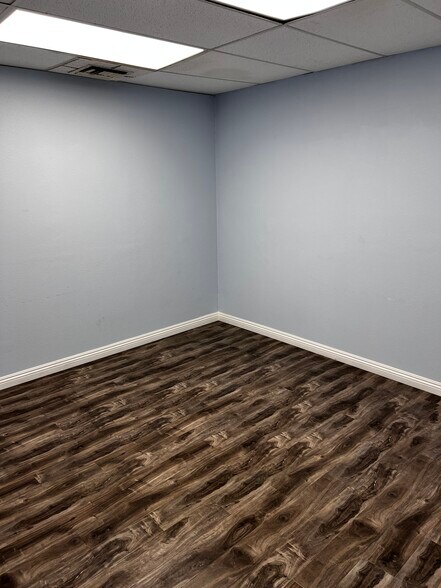 More Photos Of 8031 Greenleaf Ave, Whittier Freestanding For Lease