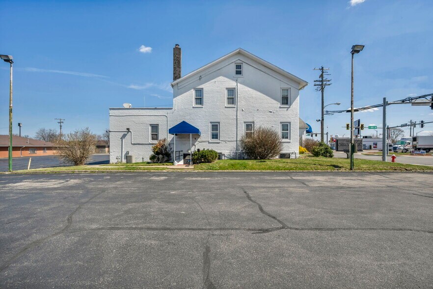 More Photos Of 632 Cleveland St, Elyria Office Residential For Sale