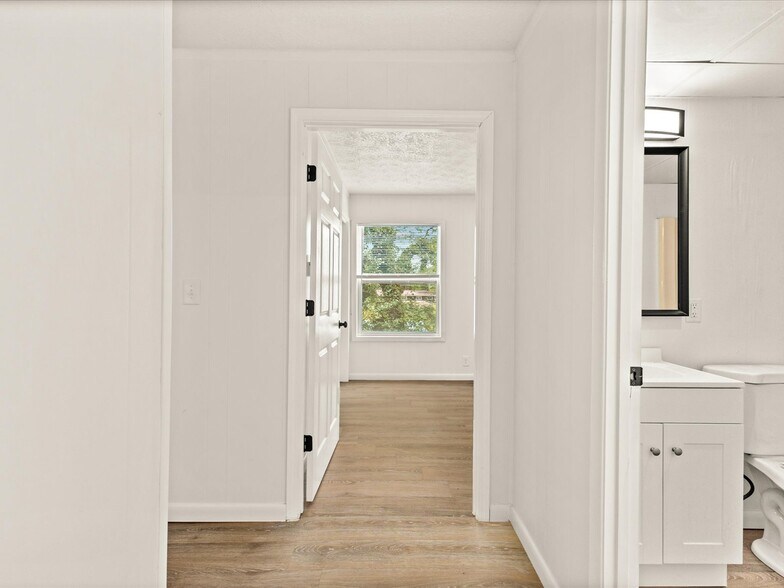 More Photos Of 112 Becky Dr, Greeneville Apartments For Sale