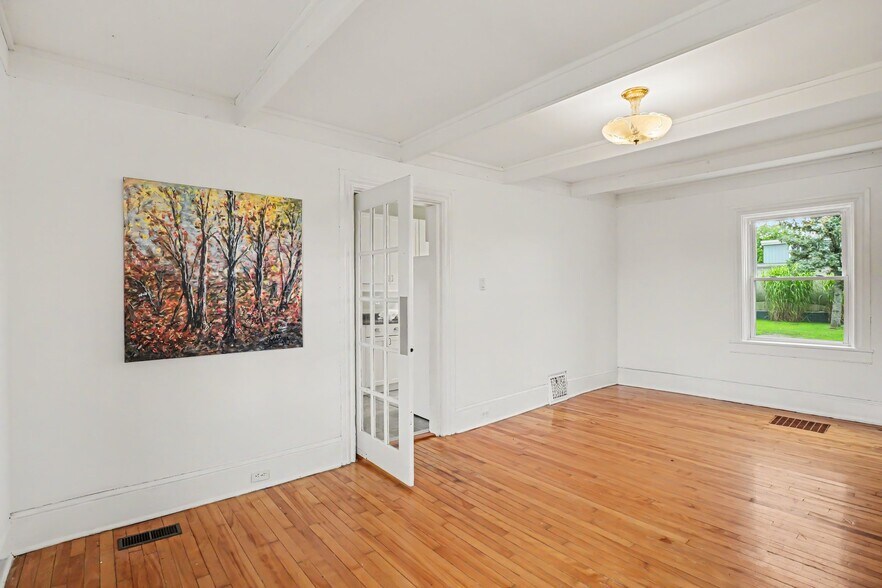 More Photos Of 616 Rideau St, Kemptville Office For Sale