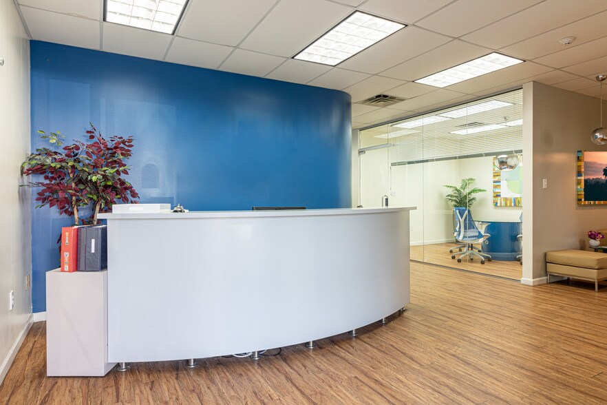 More Photos Of 290 Andrews Rd, Trevose Flex For Lease
