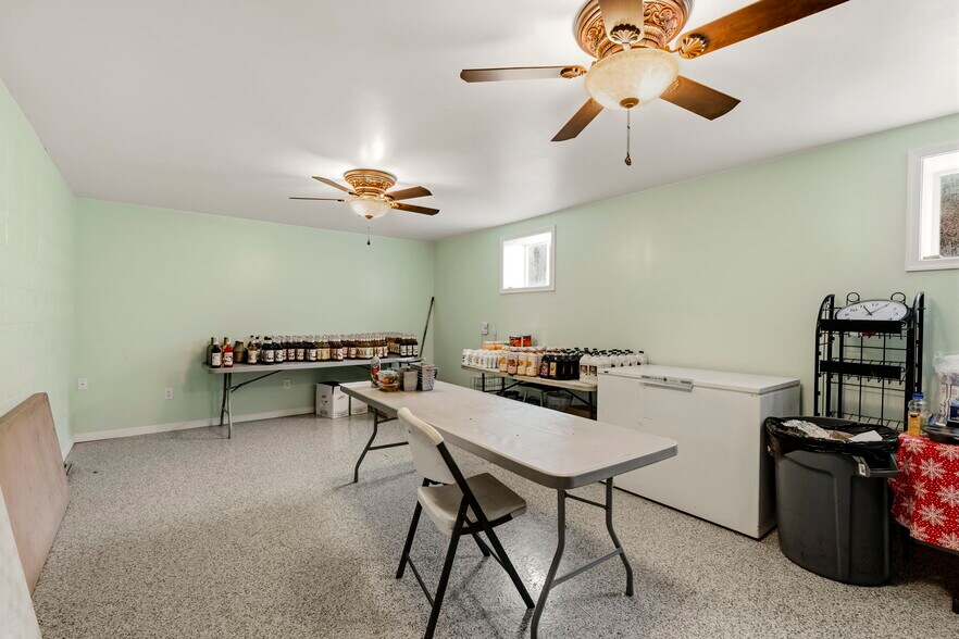 More Photos Of 4144 Pennsylvania 147 Hwy, Herndon Supermarket For Sale