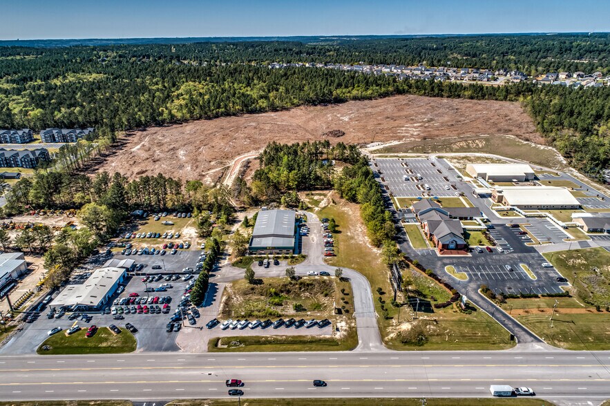More Photos Of 1982 Jefferson Davis Hwy, Graniteville Showroom For Sale