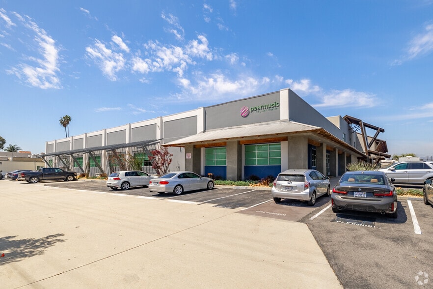 Primary Photo Of 901 W Alameda Ave, Burbank Loft Creative Space For Lease