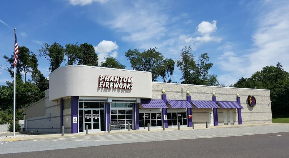 More Photos Of 875 Upland Ave, Chester General Retail For Lease