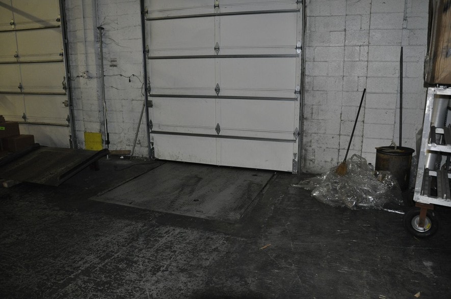 More Photos Of 2903 Lee Ave, Sanford Manufacturing For Sale