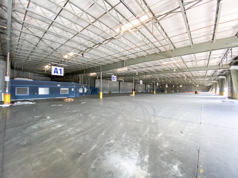 More Photos Of 801 Hallmark Dr, Laredo Warehouse For Lease