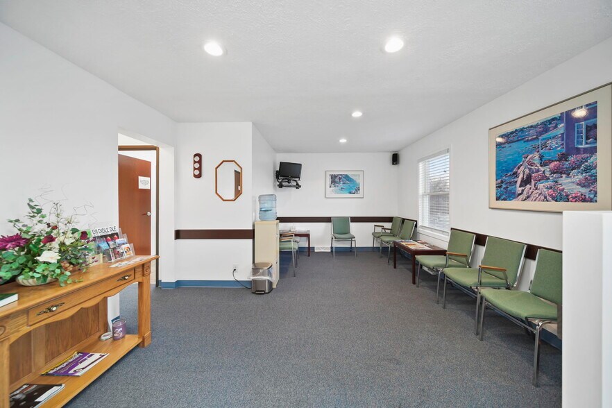 More Photos Of 3165 County Farm Rd, Jackson Medical For Sale