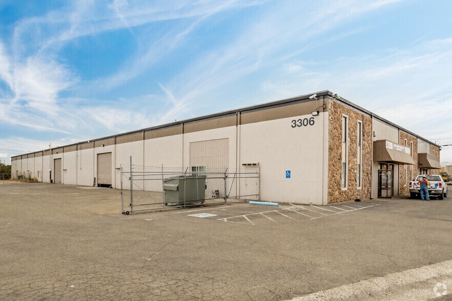 More Photos Of 3306-3314 Orange Grove Ave, North Highlands Warehouse For Sale