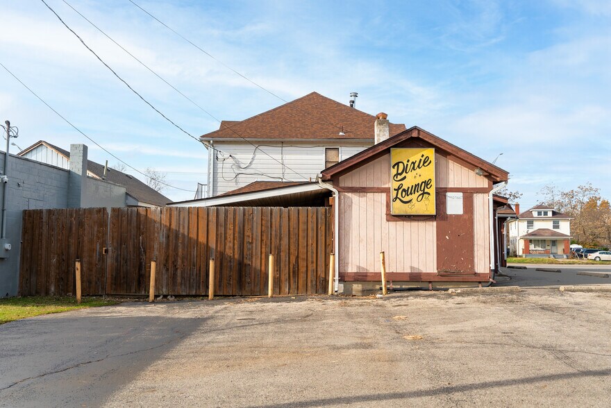 More Photos Of 3108 N Dixie Dr, Dayton Restaurant For Sale