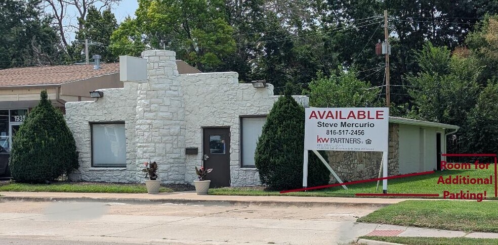 Primary Photo Of 1931 NE Seward Ave, Topeka Freestanding For Sale