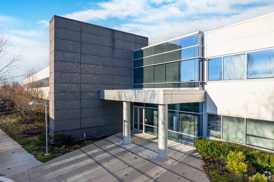 More Photos Of 721 Arbor Way, Blue Bell Office For Lease