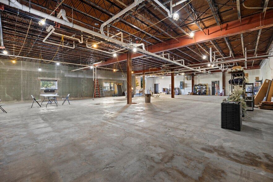 More Photos Of 419 E Market St, Sandusky Hotel For Sale