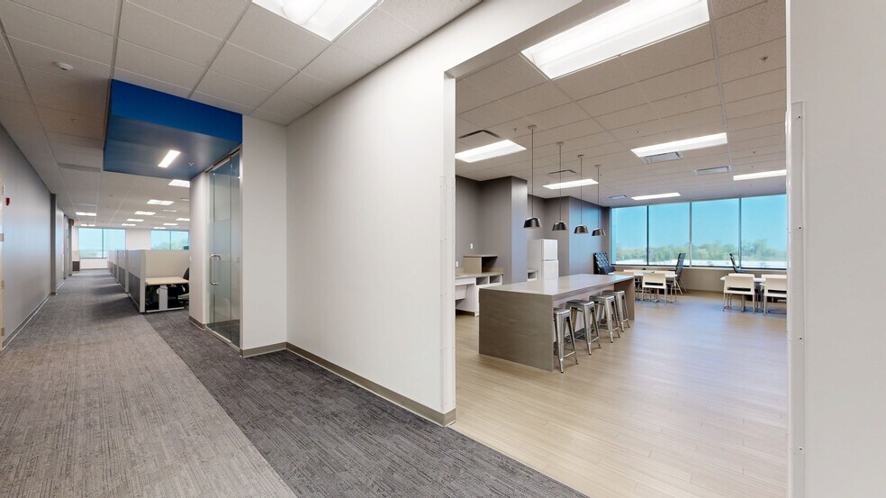 Primary Photo Of 600 Airborne Pky, Cheektowaga Unknown For Lease