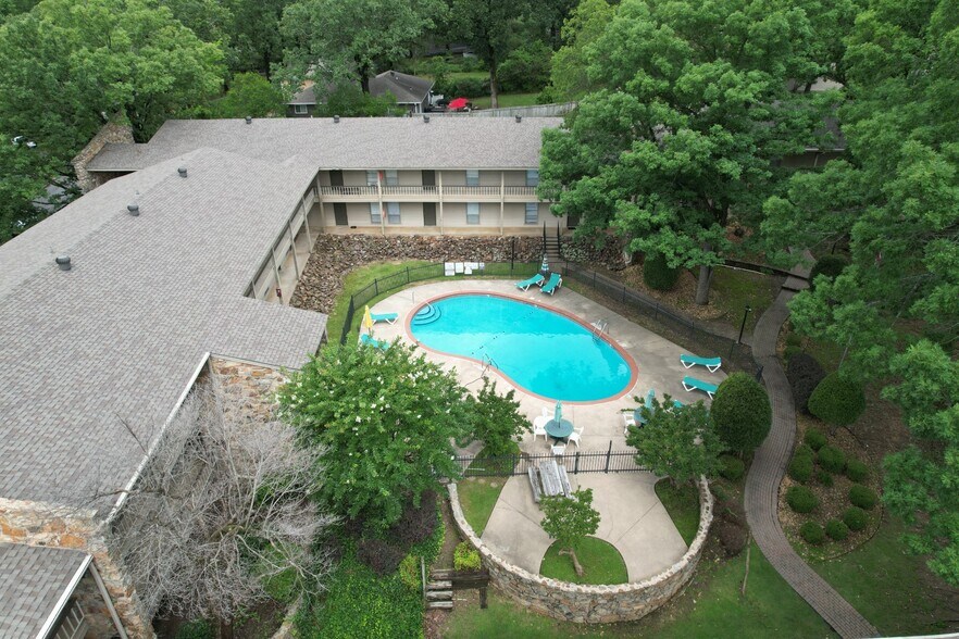 More Photos Of 1701 Skyline Dr, North Little Rock Multifamily For Sale