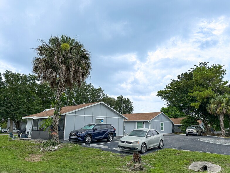 More Photos Of 4648 Golden Gate Pky, Naples Apartments For Sale
