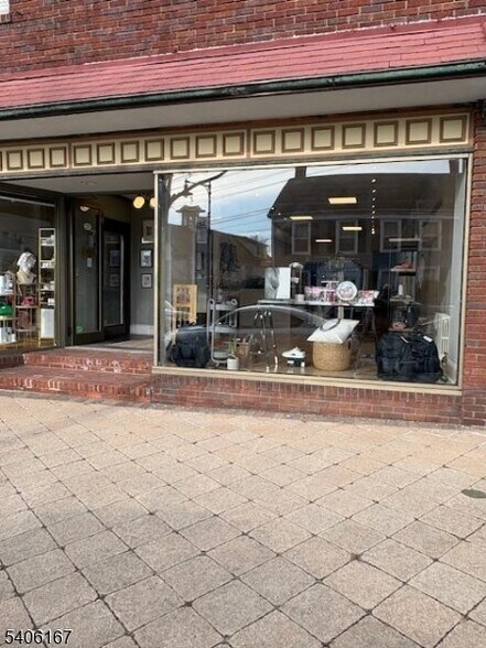 Primary Photo Of 27-29 Olcott Sq, Bernardsville Storefront Retail Office For Lease