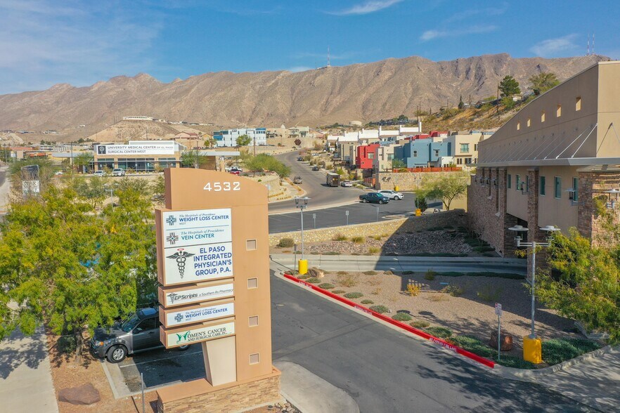 More Photos Of 4532 N Mesa St, El Paso Medical For Lease