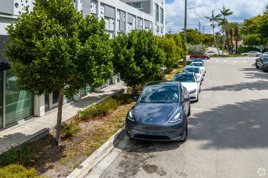 More Photos Of 1231 14th St, Miami Beach Storefront Retail Office For Lease