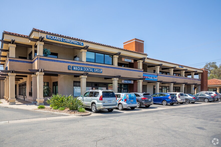 More Photos Of 1320-1340 W Valley Pky, Escondido Unknown For Lease