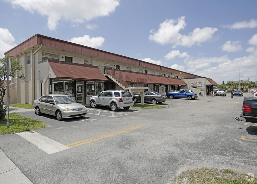 More Photos Of 300 SW 109th Ct, Miami Storefront Retail Residential For Sale