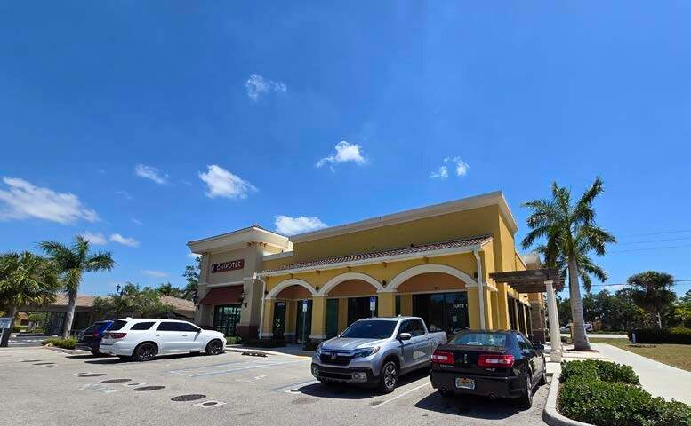 More Photos Of 22941 Lyden Dr, Estero Restaurant For Lease