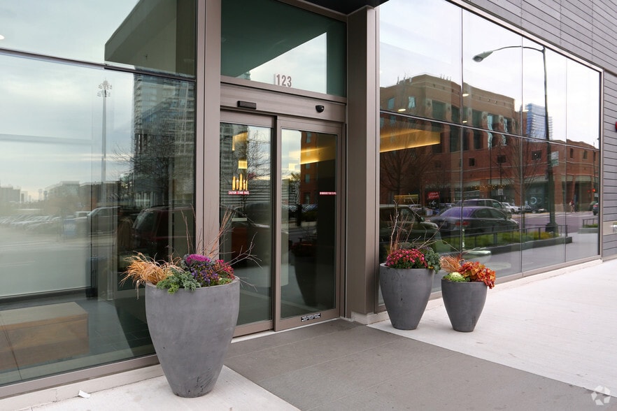 More Photos Of 123 N Desplaines St, Chicago Apartments For Lease