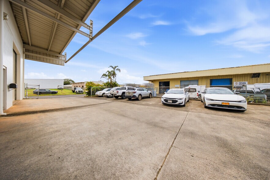 More Photos Of 1794 Haleukana St, Lihue Warehouse For Sale