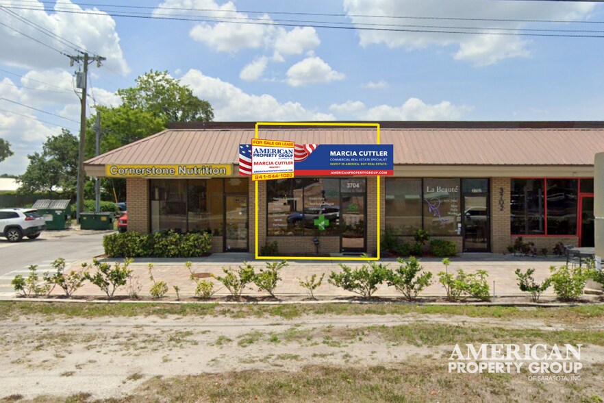 Primary Photo Of 3704 Webber St, Sarasota General Retail For Lease