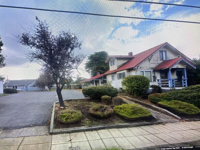 More Photos Of 1107 3rd St, Tillamook Healthcare For Sale