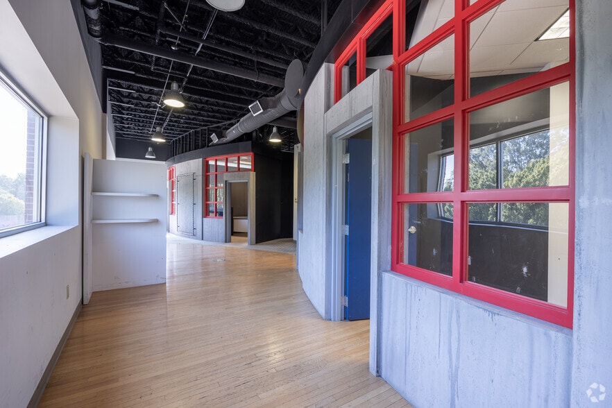 More Photos Of 1200 White St SW, Atlanta General Retail For Lease