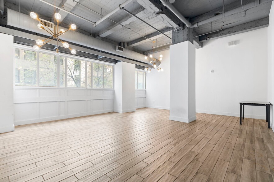 More Photos Of 1528 Walnut St, Philadelphia Office For Lease