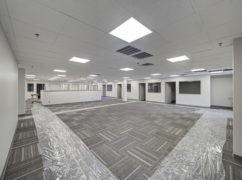 More Photos Of 14 Van Dyke Ave, New Brunswick Warehouse For Lease