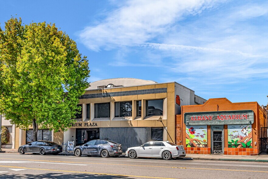 More Photos Of 828 San Pablo Ave, Albany Medical For Sale