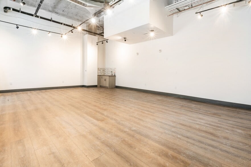 More Photos Of 2417 West High Mountain Rd, Park City Hotel For Lease