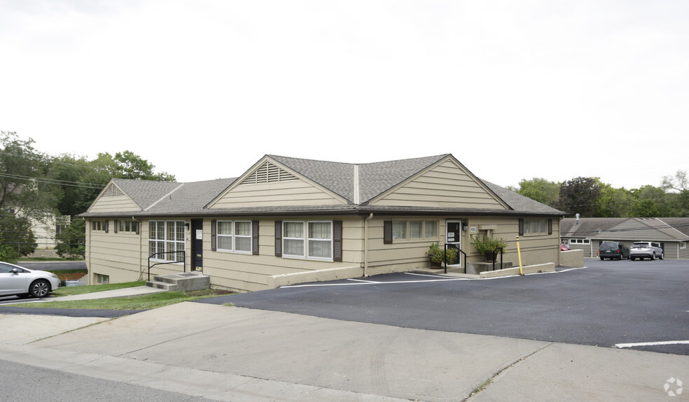 Primary Photo Of 5450-5460 Buena Vista, Roeland Park Office For Lease