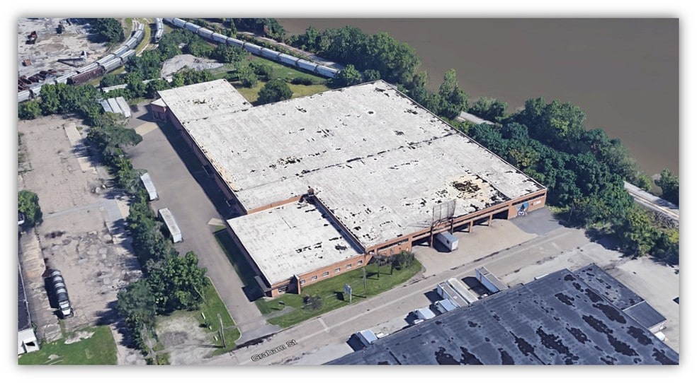 More Photos Of 100 Graham St, McKees Rocks Warehouse For Lease