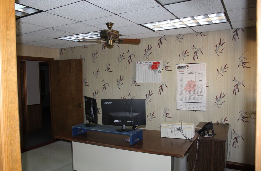 More Photos Of 4310 Oklahoma Ave, Woodward Distribution For Sale